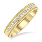 Load image into Gallery viewer, 1/4 Ctw Parallel Milgrain & Niched Center Round Cut Diamond Men's Wedding Band in 14K Yellow Gold