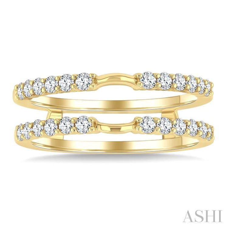 Why Vintage Engagement Rings Continue to Define Timeless Love Stories