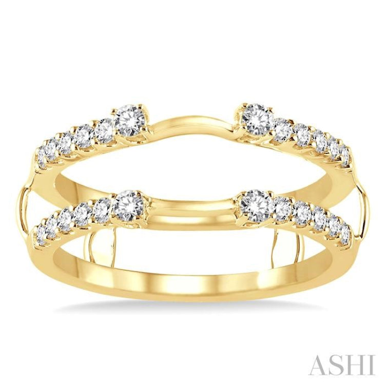 The Complete Guide to Buying Engagement Rings Online: Styles, Diamonds & Vintage Inspiration