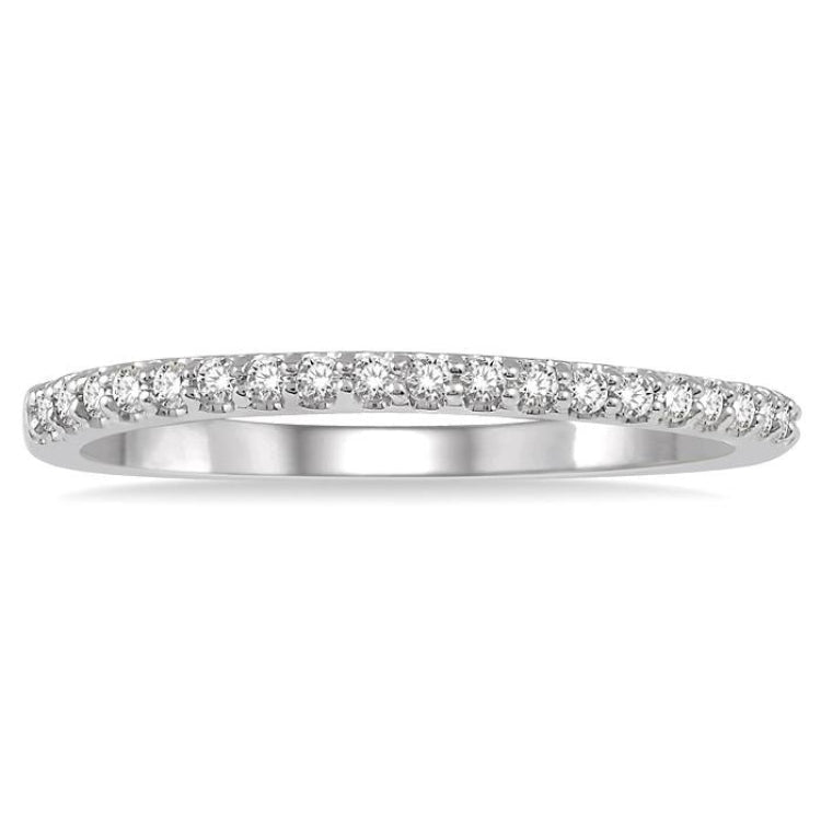 1/6 Ctw Round Cut Diamond Wedding Band in 14K White Gold