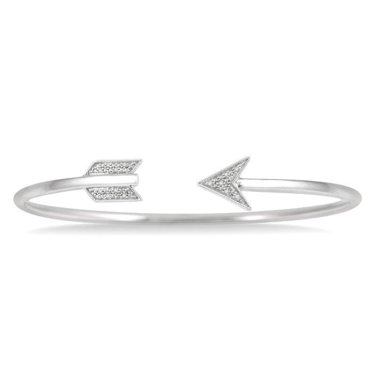 1/20 Ctw Circular Open Arrow Round Cut Diamond Cuff Bangle in Sterling Silver
