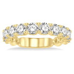 Load image into Gallery viewer, 2 Ctw Lattice Round Cut Diamond Wedding Band in 14K Yellow Gold