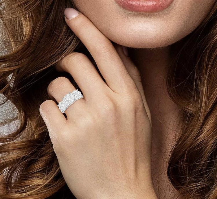 1 1/2 Ctw Lovebright Round Cut Diamond Ring in 14K White Gold