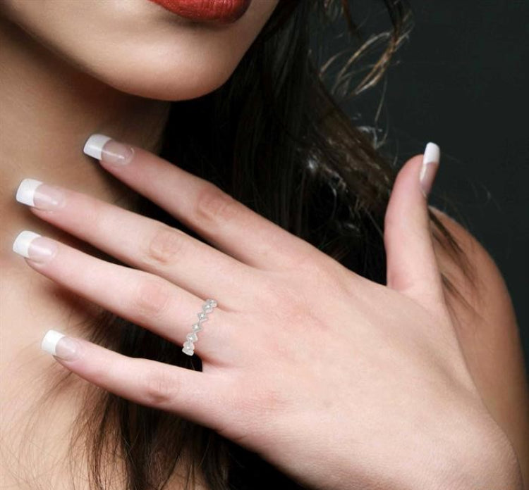 1/10 Ctw Rhombus Lattice Round Cut Diamond Stackable Band in 14K White Gold