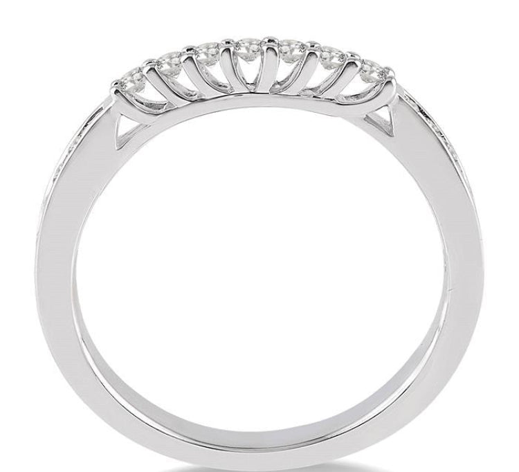 3/8 Ctw Round Cut Diamond Wedding Band in 14K White Gold