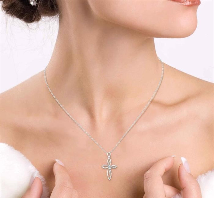 1/10 Ctw Round Cut Diamond Cross Pendant in 14K White Gold With Chain