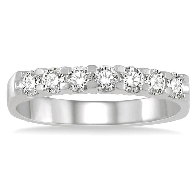 1/2 Ctw 7 Stone Round Cut Diamond Wedding Band in 14K White Gold