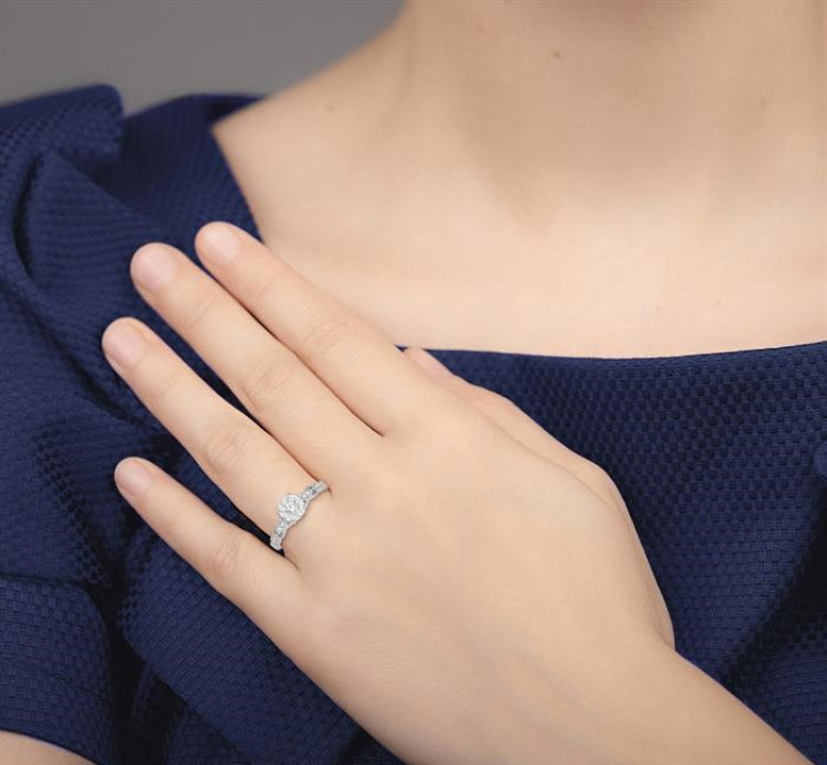 3/8 Ctw Two-Tone Lattice Shank Round Cut Diamond Lovebright Ring in 14K White Gold