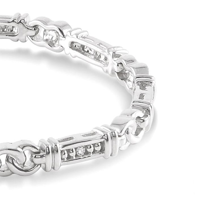 1/10 Ctw Knot Shape Round Cut Diamond Link Bracelet in Sterling Silver