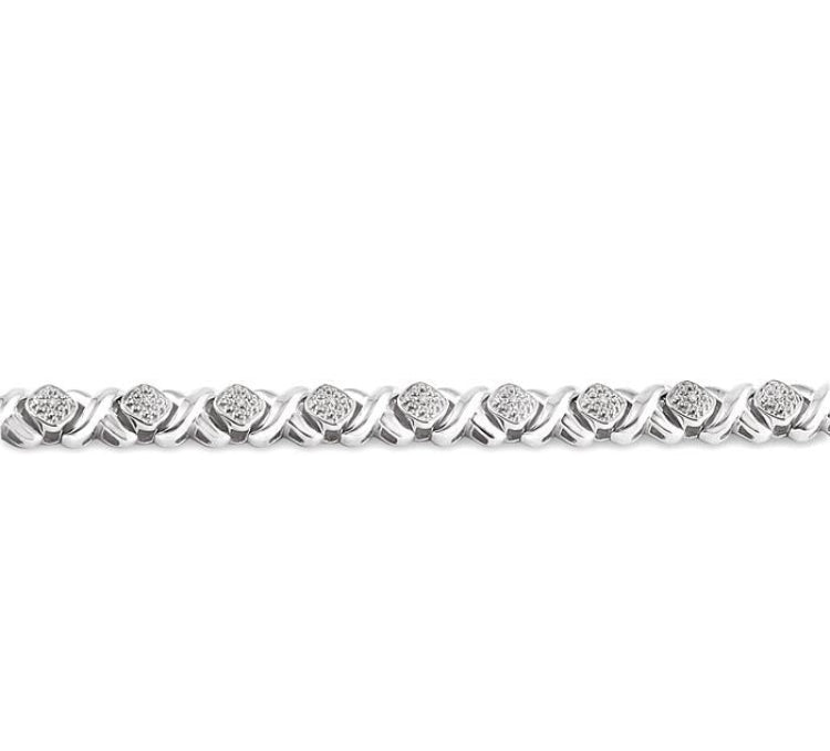 1/10 Ctw 'X' and SQ Round Cut Diamond Bracelet in Sterling Silver