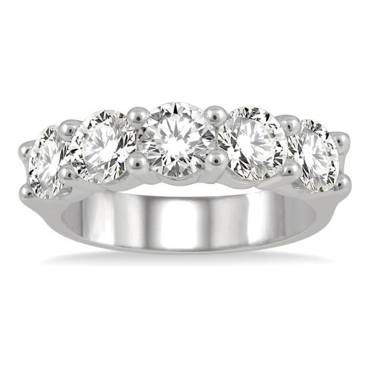 2 1/2 Ctw 5 Stone Round Cut Diamond Wedding Band in 14K White Gold