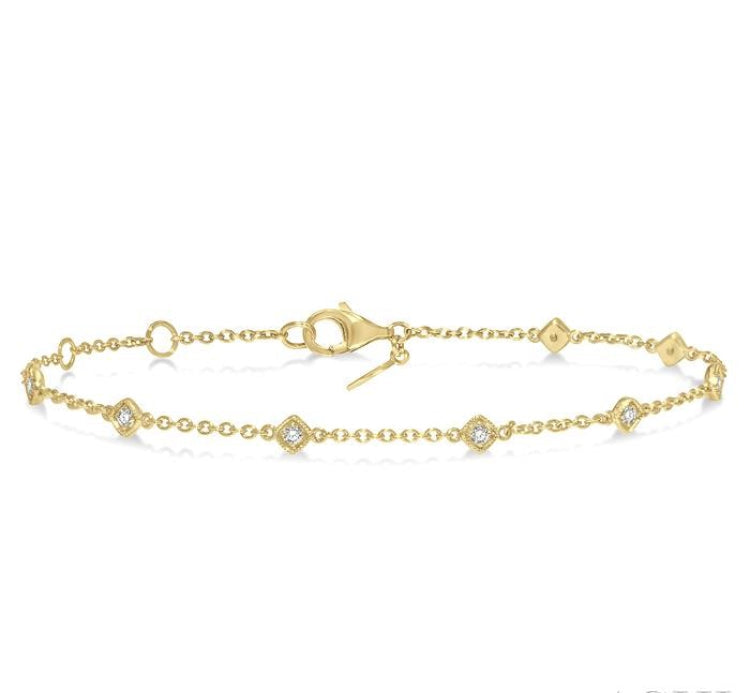 1/6 Ctw Cushion Shape Mount Round Cut Diamond Station Bracelet in 10K Yellow Gold