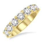 Load image into Gallery viewer, 1 1/2 Ctw 7 Stone Round Cut Diamond Wedding Band in 14K Yellow Gold