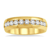 1 Ctw Niched Center Round Cut Diamond Men's Wedding Band in 14K Yellow Gold