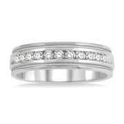 1/2 Ctw Parallel Milgrain & Niched Center Round Cut Diamond Men's Wedding Band in 14K White Gold