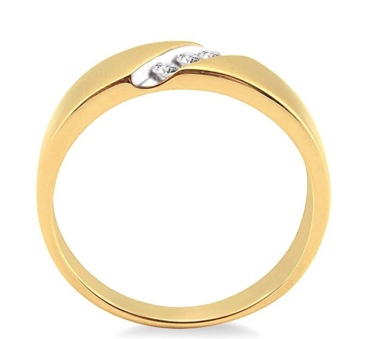 1/8 Ctw Round Cut Diamond Women's Ring in 14K Yellow Gold