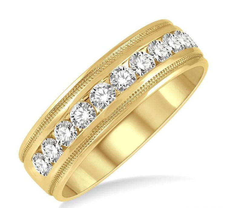 1 Ctw Parallel Milgrain & Niched Center Round Cut Diamond Men's Wedding Band in 14K Yellow Gold