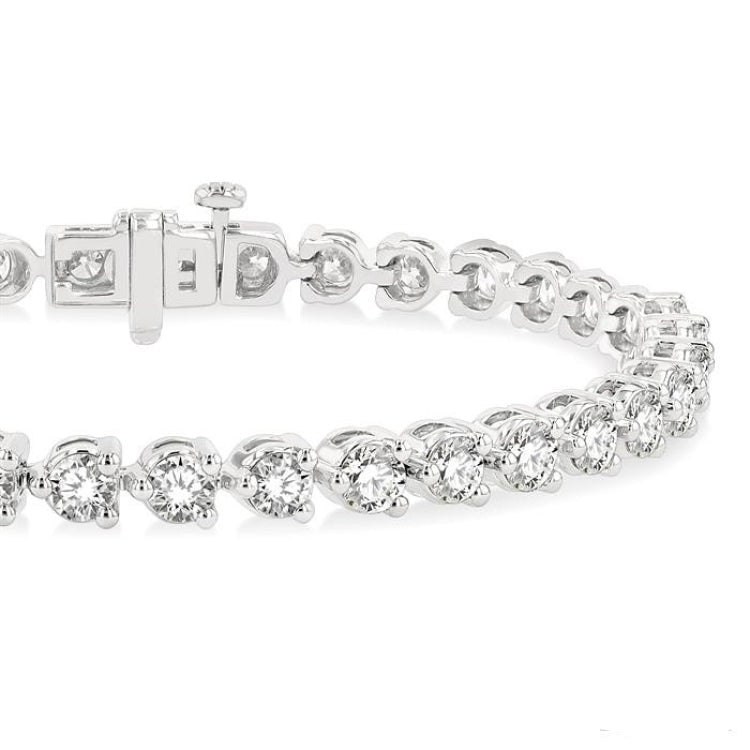 7 Ctw Tri-Prong Round Cut Diamond Tennis Bracelet in 14K White Gold