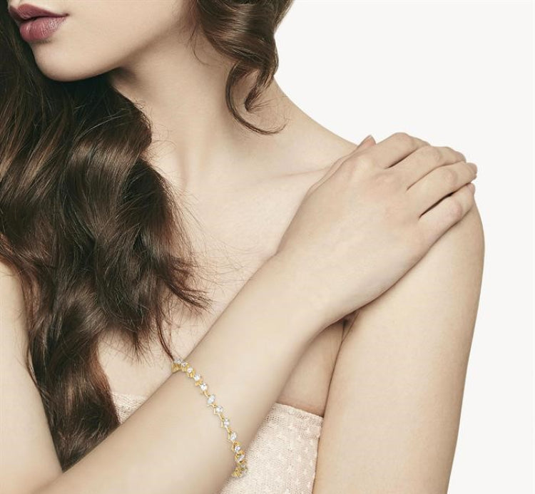 3 1/2 Ctw Mixed Shape Fusion Diamond Fashion Bracelet in 14K Yellow Gold