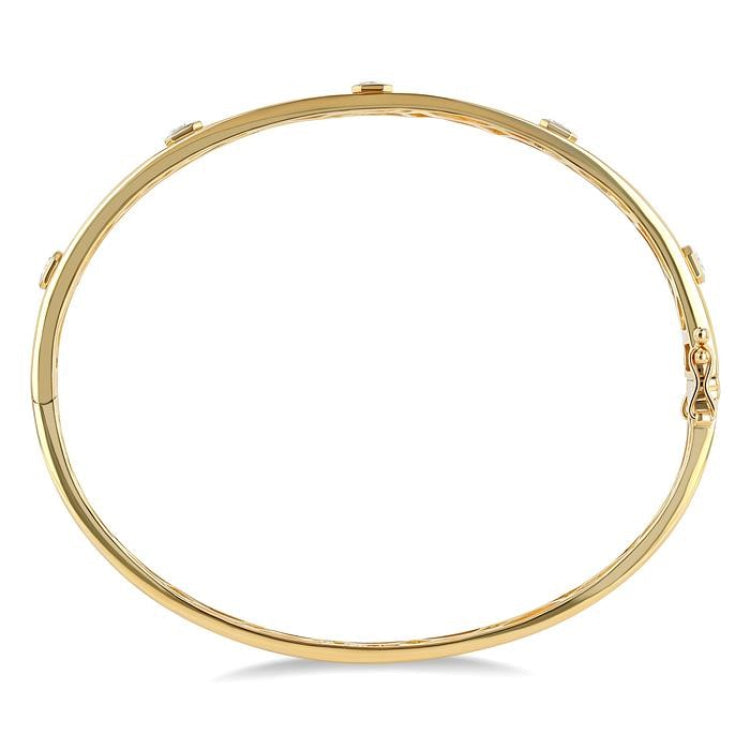 1 1/2 Ctw Bezel Set Emerald Cut Diamond Bangle in 14K Yellow Gold