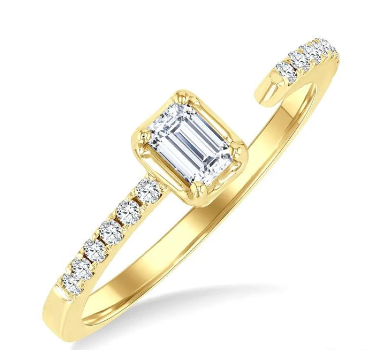 3/8 Ctw Emerald and Round Cut Diamond Fashion Open Ring in 14K Yellow Gold