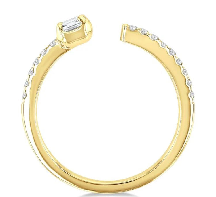 3/8 Ctw Emerald and Round Cut Diamond Fashion Open Ring in 14K Yellow Gold