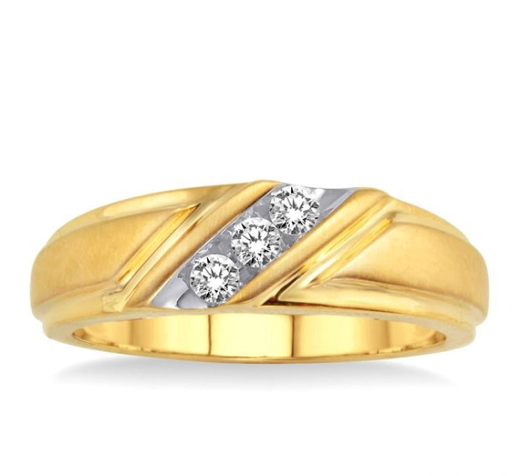 1/8 Ctw Round Cut Diamond Women's Ring in 10K Yellow Gold