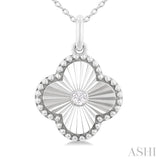 1/20 Ctw Clover Fluted Medallion Round Cut Diamond Pendant With Chain in Sterling Silver