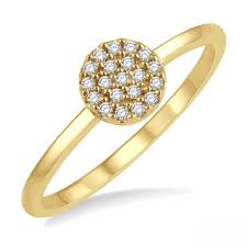 1/10 Ctw Disc Shape Center Round Cut Diamond Petite Fashion Ring in 14K Yellow Gold
