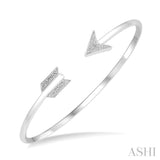 1/20 ctw Circular Open Arrow Round Cut Diamond Cuff Bangle in Silver